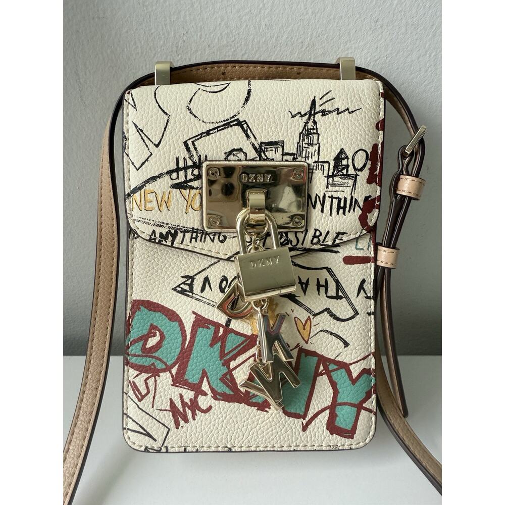 DKNY Elissa North South Crossbody Bag Graffiti Print Chain Strap EUC - Picture 2 of 10